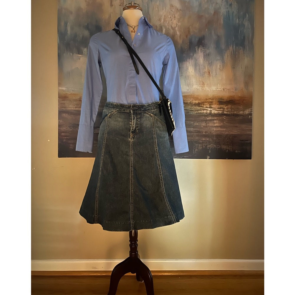 Vintage Gap denim A line skirt, distressed - Picture 4 of 12
